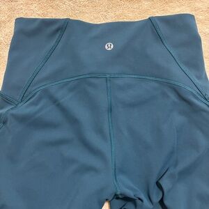 Lululemon Athletica Womens Crop Leggings Size 6 High Rise Mesh Panel Activewear